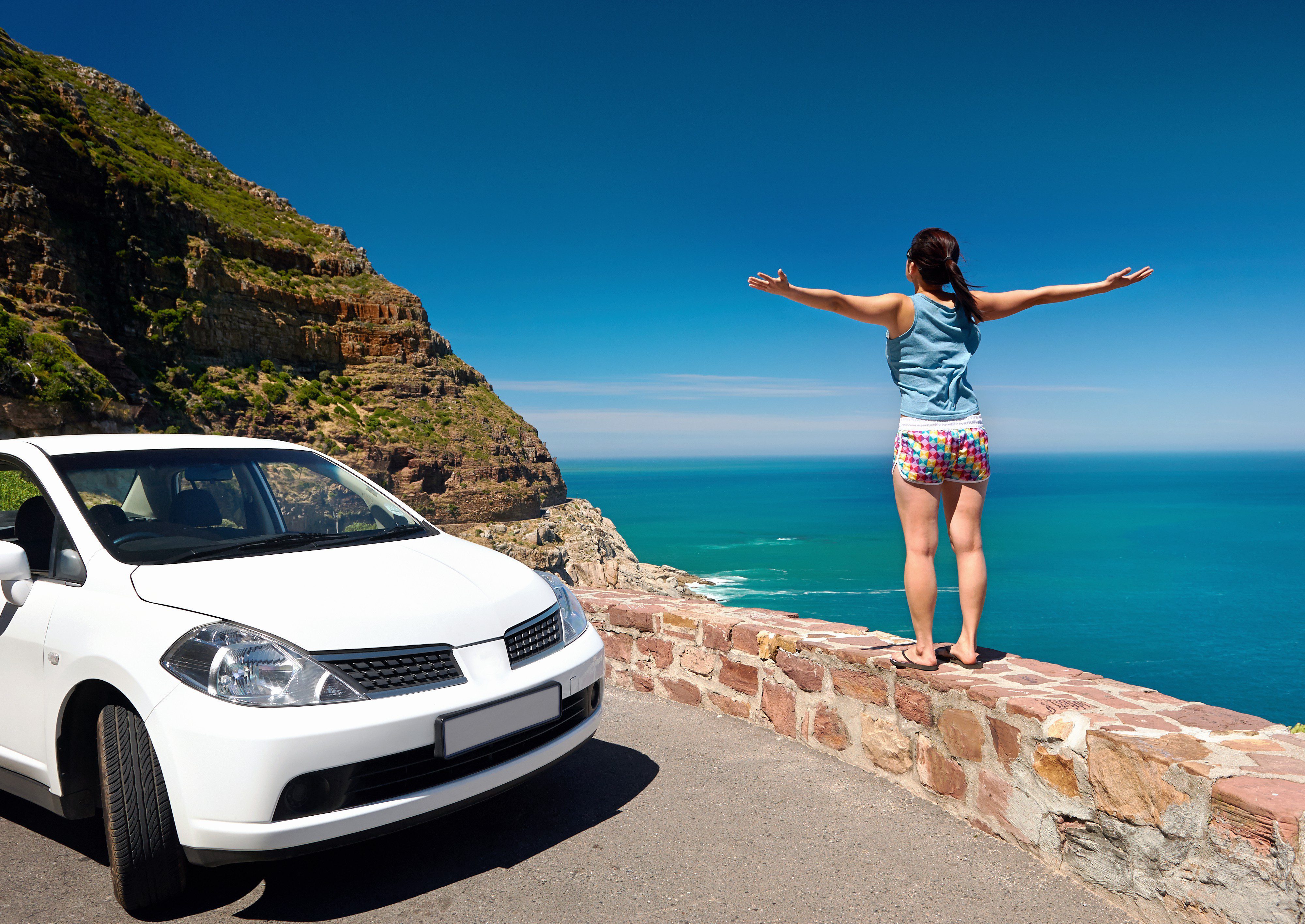 bigstock-carefree-tourist-stands-on-cha-41915278