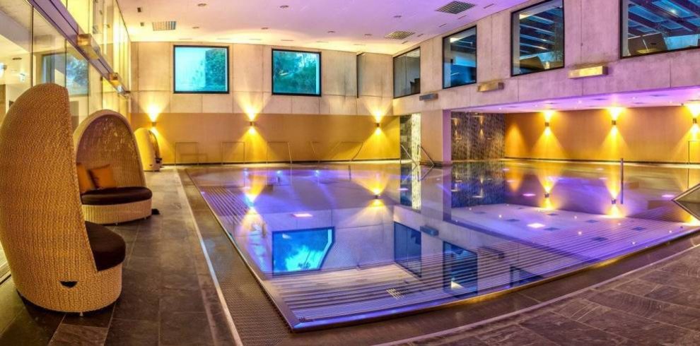 Alpenhotel fall in Love