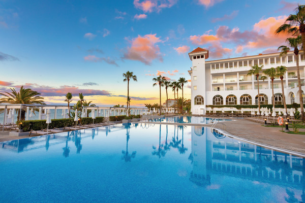 Riu.com