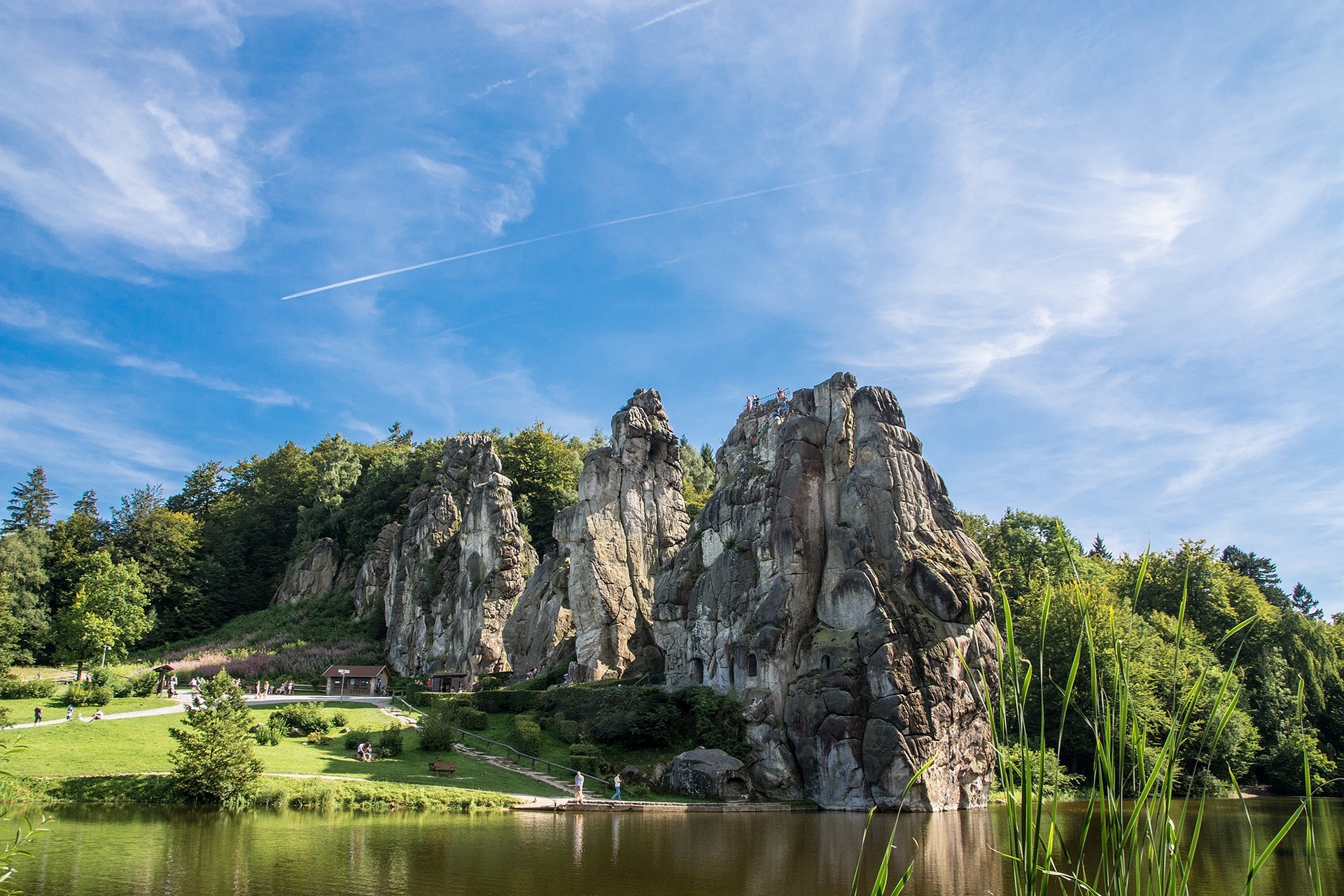externsteine-g6938266d6_1920