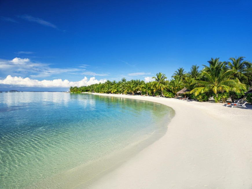 2 - Sheraton Maldives Full Moon Resort & Spa